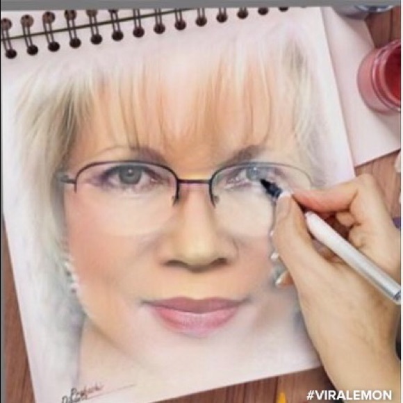 Meet your Posher, Sharon - Picture 3 of 3